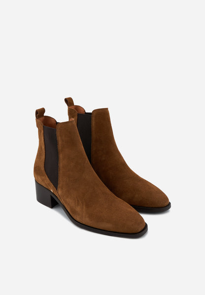 Alicia-Suede Camel